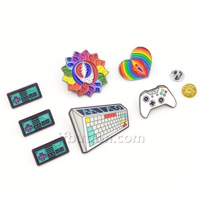 Alfabet Brocher og Pins